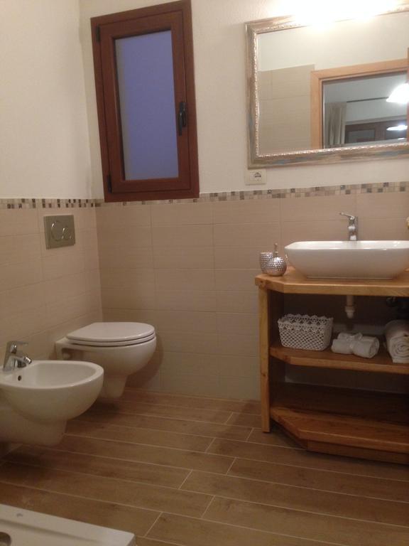 Il Giardino Di Daniela Bed & Breakfast ซาน เตโอโดโร ภายนอก รูปภาพ