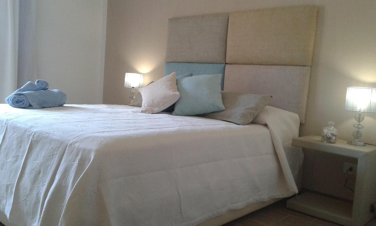 Il Giardino Di Daniela Bed & Breakfast ซาน เตโอโดโร ภายนอก รูปภาพ